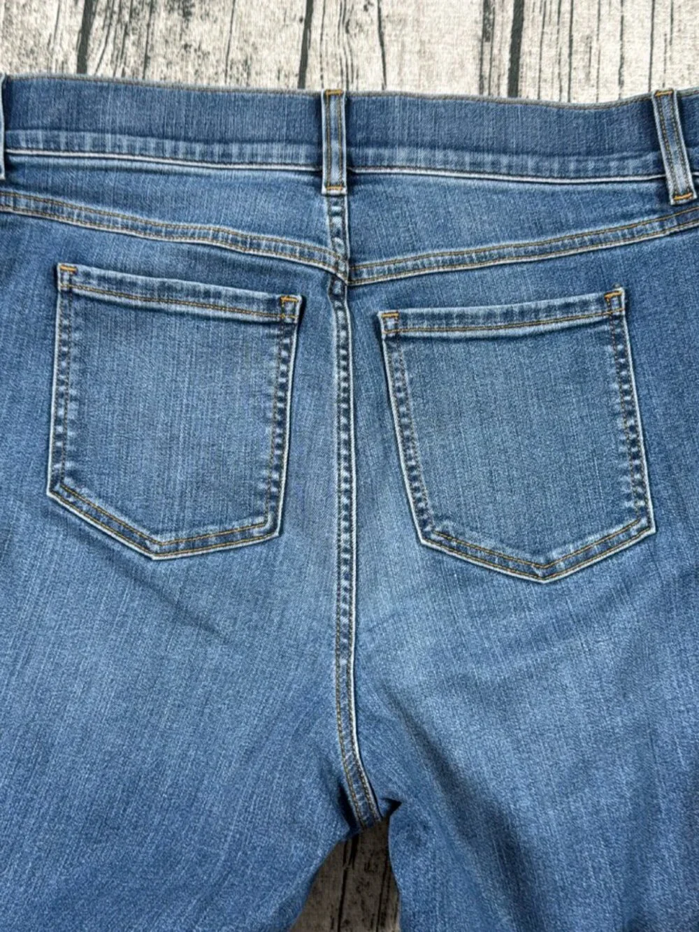 Spanx Wide Leg Jeans Womens L Medium Blue Wash High Rise Pull On Style - Picture 4 of 9